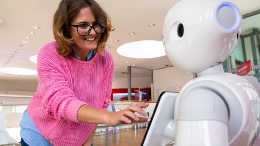 agences bancaires avec un robot conseiller