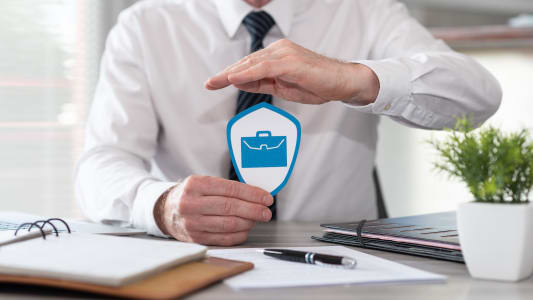 Un professionnel souscrit une assurance