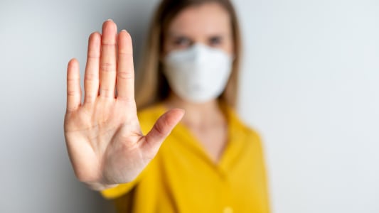 Elisabeth Borne recommande de porter le masque dans les transports