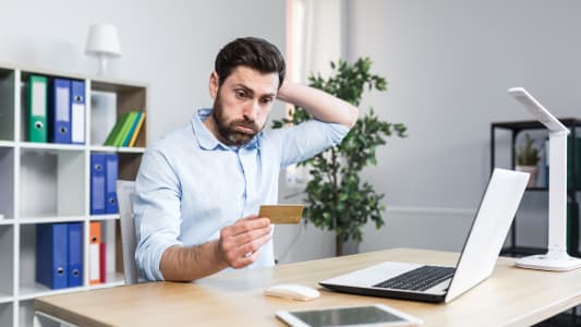 En cas d'oubli du code de la carte bancaire, il est possible de le récupérer