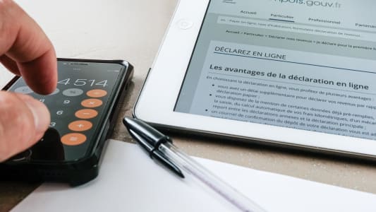 Le plafond global des niches fiscale est fix  10 000 euros