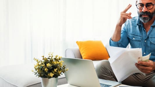 Le taux du Livret A bloqu  3% fait grincer dents