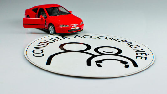 Assurance auto : cette astuce pour payer moins cher quand on est jeune