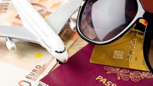 Meilleure carte bancaire pour voyager à l'étranger : les offres