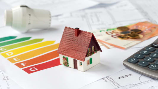 Pour mieux informer sur les aides  la rnovation nergtique, l'Etat a lanc vendredi 19 avril une tourne.