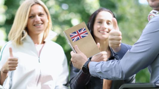 Peut-on percevoir l'AAH en vivant hors de France ?