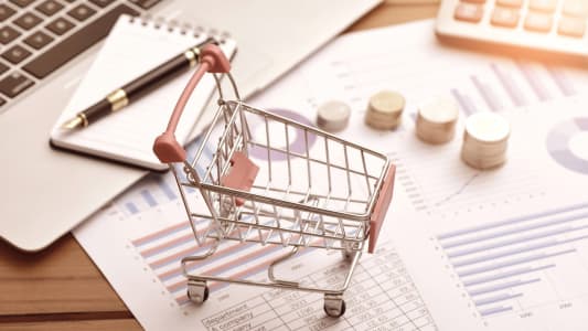 Un chariot et des pices de monnaie