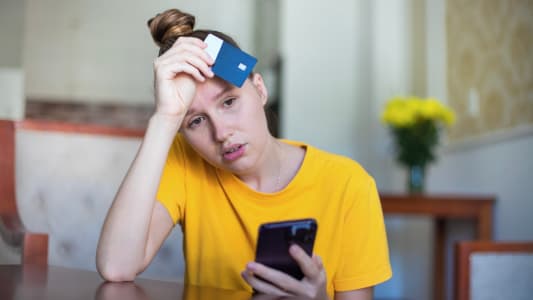 Les arnaques  la carte bancaire se multiplient