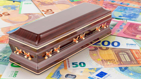 Dans certaines banques, mourir cote trs cher