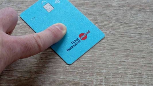 Carte ticket restaurant commercialis par Edenred