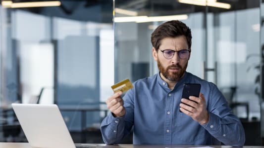 Plusieurs arnaques  la carte bancaire peuvent vous dpouiller.