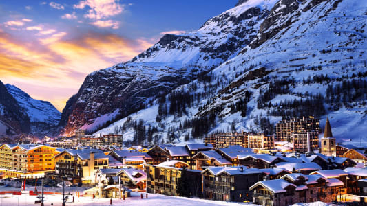 Val-d'Isre est la station de ski avec le m2 le plus cher.