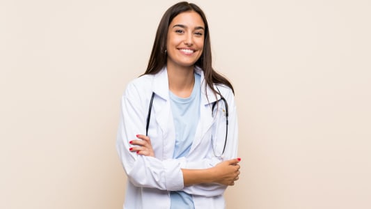 Les médecins spécialisés sont les non-salariés les mieux rémunérés.