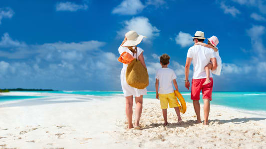 Partir en vacances est plus fréquent chez les populations aisées.