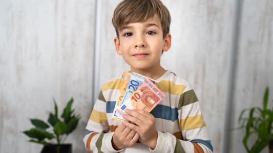 Une proposition de loi veut instaurer les allocations familiales ds le 1er enfant