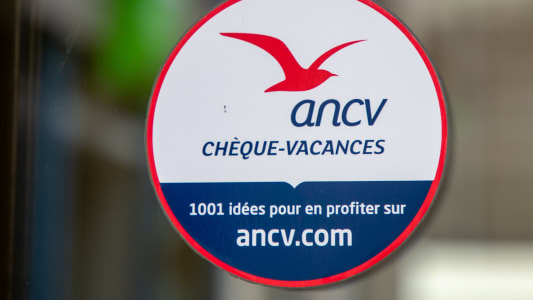 Les retraités de la fonction publique vont pouvoir à nouveau bénéficier des chèques-vacances.