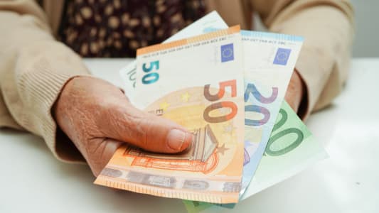 La pension de rversion est un complment trs important surtout pour les femmes.