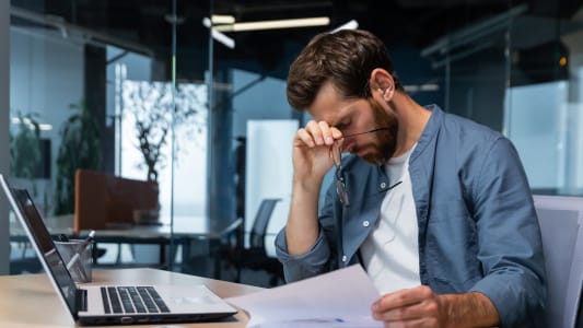 Cette arnaque redoutable peut vous faire perdre votre salaire.