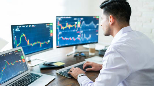 Le CAC 40 est en chute libre.