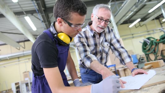 Les apprentis sont mis  contribution dans le budget 2026.