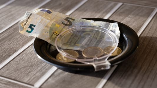 Pourquoi les pourboires par carte bancaire seront toujours exon�r�s d'imp�ts apr�s le 31 d�cembre