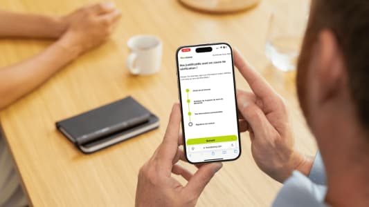 La souscription 100% en ligne sur smartphone chez monabanq