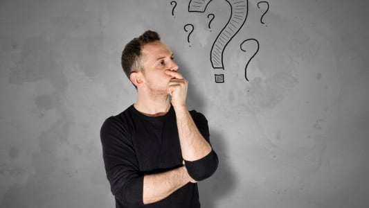 Gar&ccedil;on perplexe