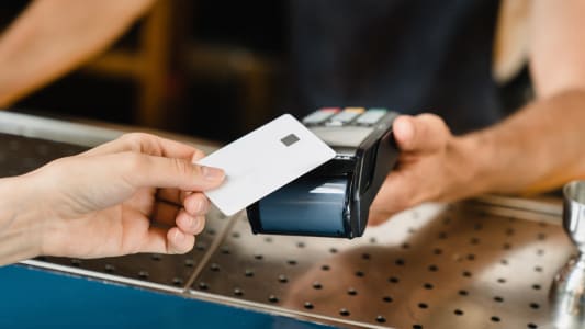 Utilisation le dimanche, courses en supermarché... Les contours de la future réforme des titres-restaurant