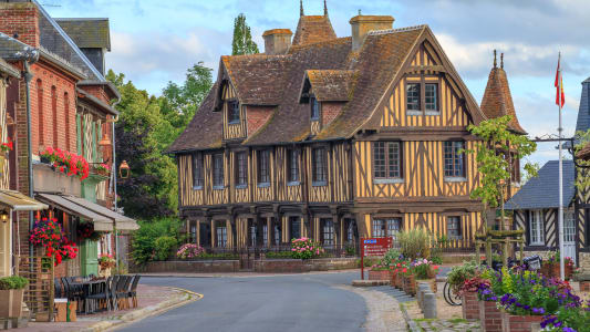Maison normande &agrave; Beuvron-en-Auge, Calvados, Normandie