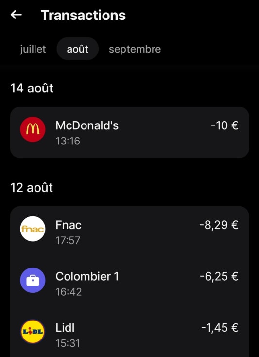 cran de tlphone affichant des transactions financires rcentes. Revolut