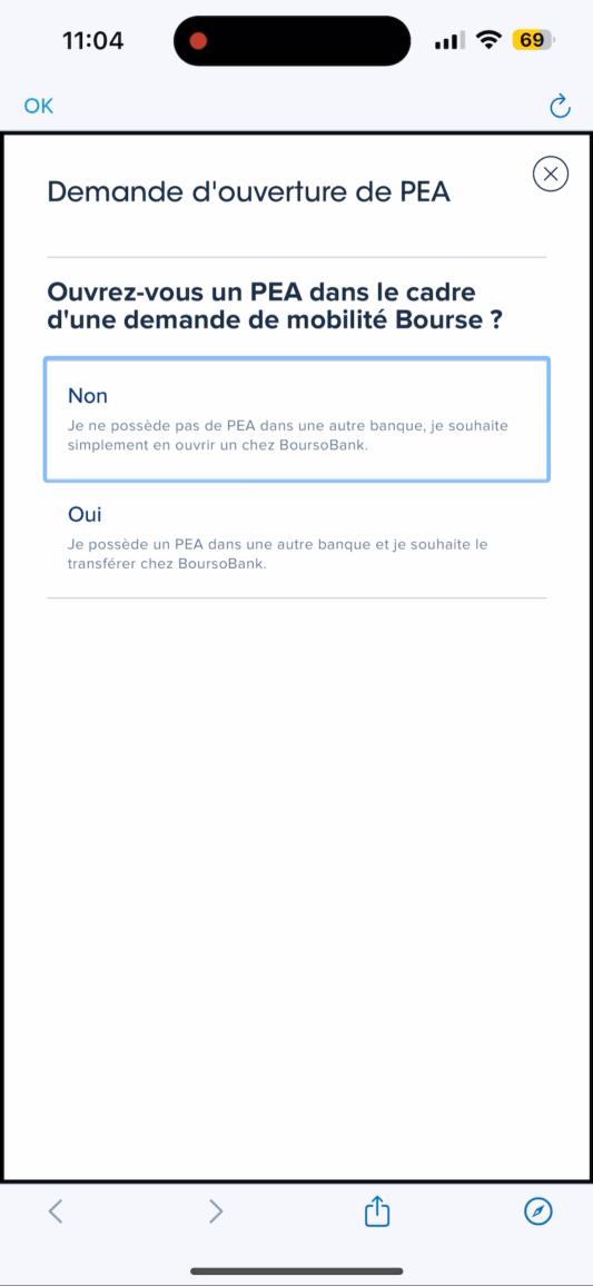 Capture d'�cran d'une application mobile affichant une demande d'ouverture de PEA.