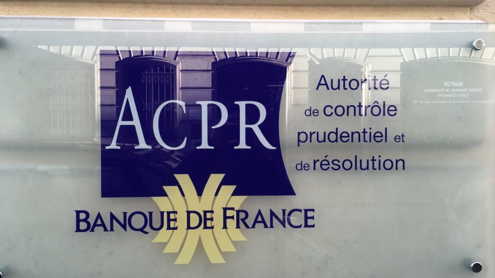 Quelques semaines après avoir obtenu l'agrément de prestataire de services sur cryptoactifs, nouveau statut européen, Coinhouse annonce ce vendredi 24 juillet l'obtention de l'agrément d'établissement de paiement délivré par l'Aut