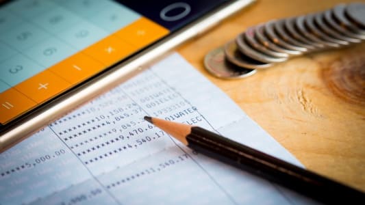 Relev de compte, frais et calculatrice