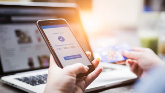 Paiement en ligne par carte bancaire avec authentification forte