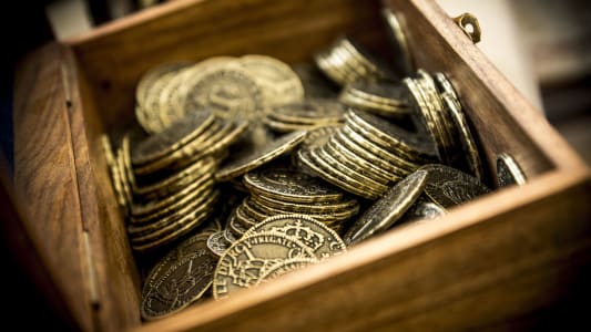 Un coffre rempli de pices d'or