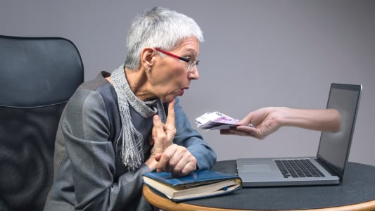La hausse des arnaques aux produits financiers inquite les rgulateurs