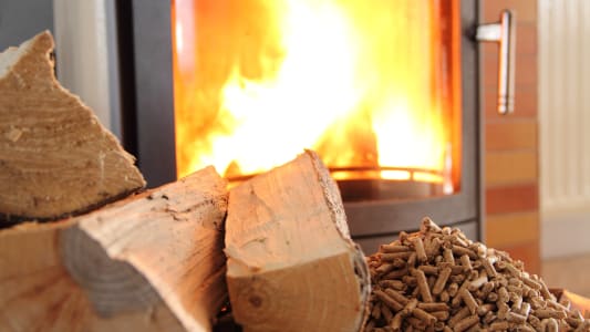 Les mnages se chauffant au bois vont pouvoir bnficier d'une aide exceptionnelle