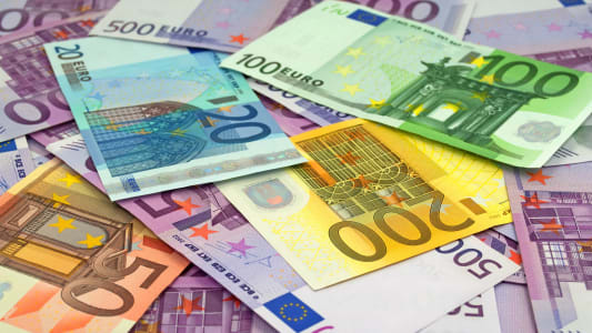 Un don d'argent liquide doit tre dclar