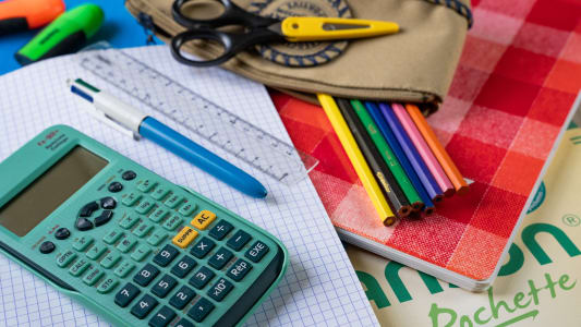 Allocation de rentre scolaire verse par la CAF