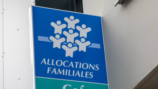 Le logo de la CAF.