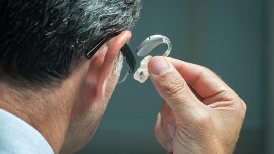 La rpression des fraudes met en garde contre les ventes  domicile de prothses auditives.